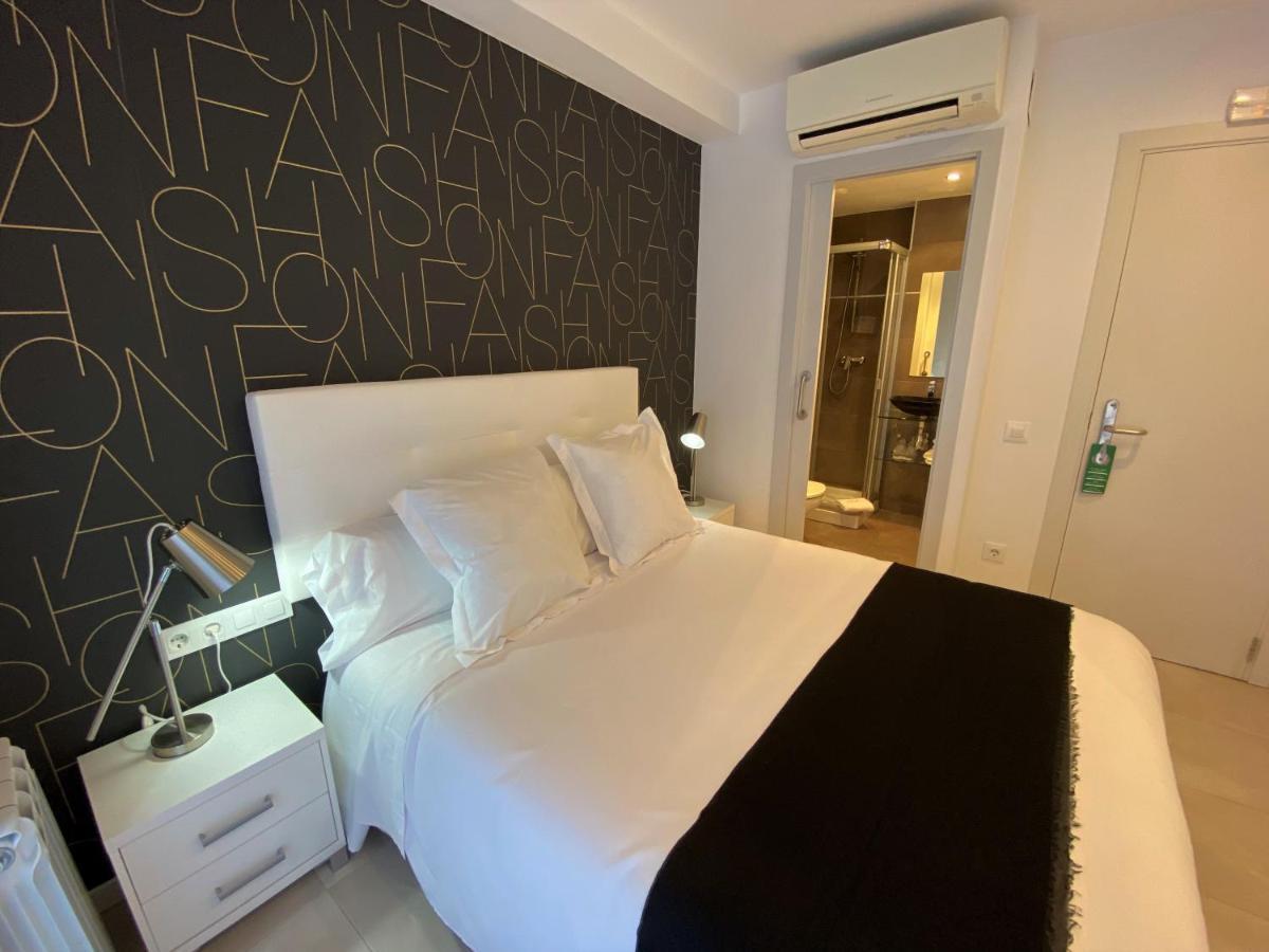 Hostal Somnis Súria Kültér fotó