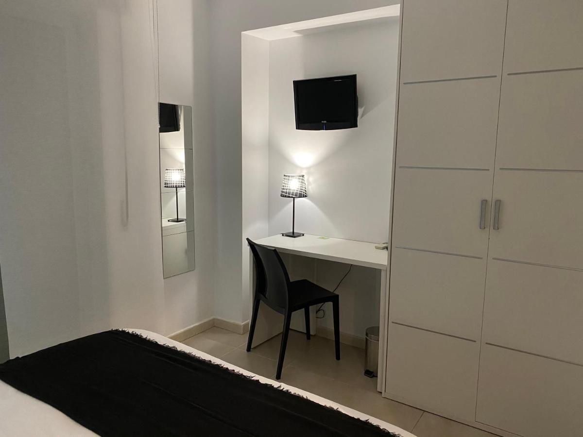 Hostal Somnis Súria Kültér fotó
