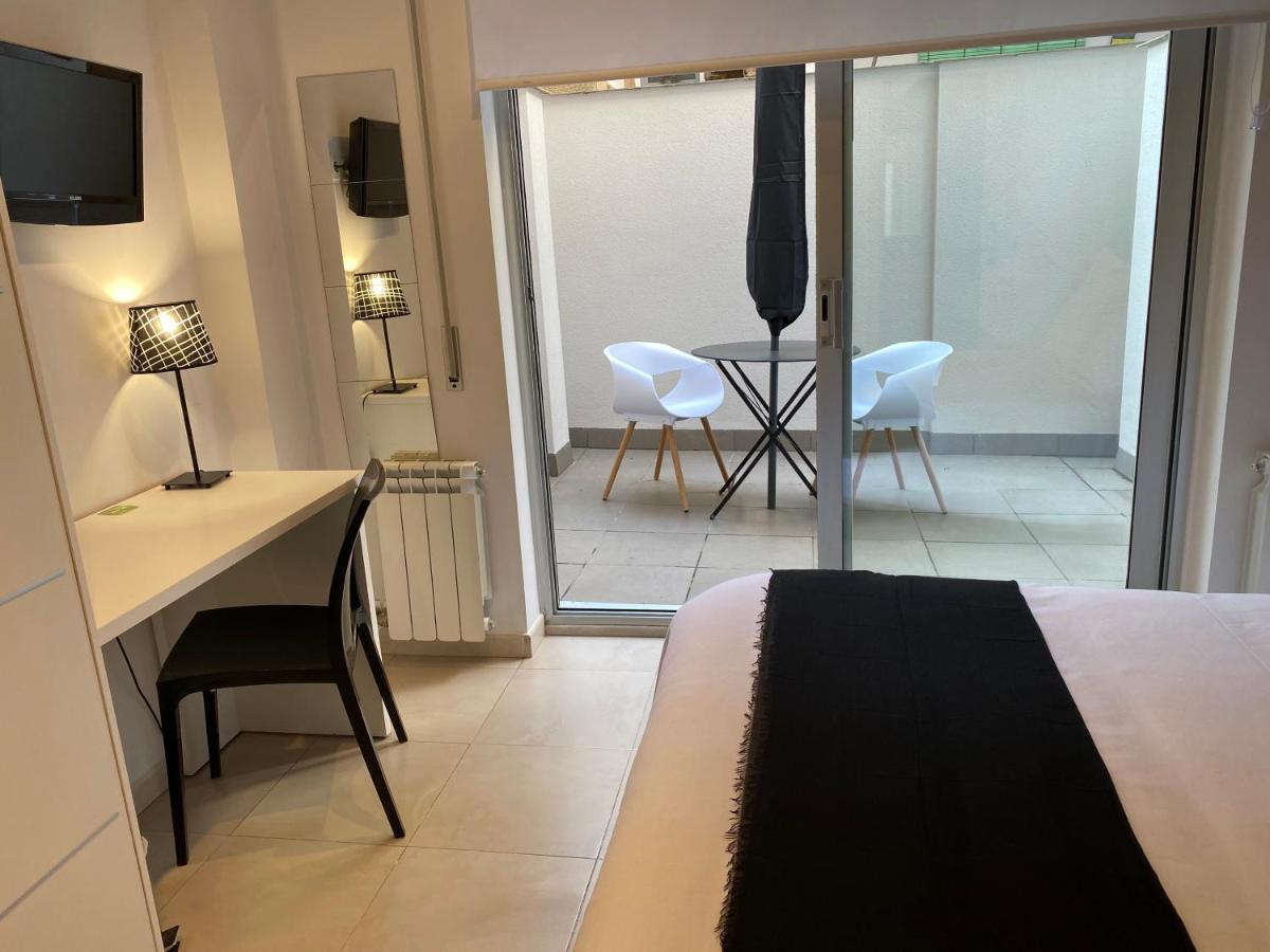 Hostal Somnis Súria Kültér fotó